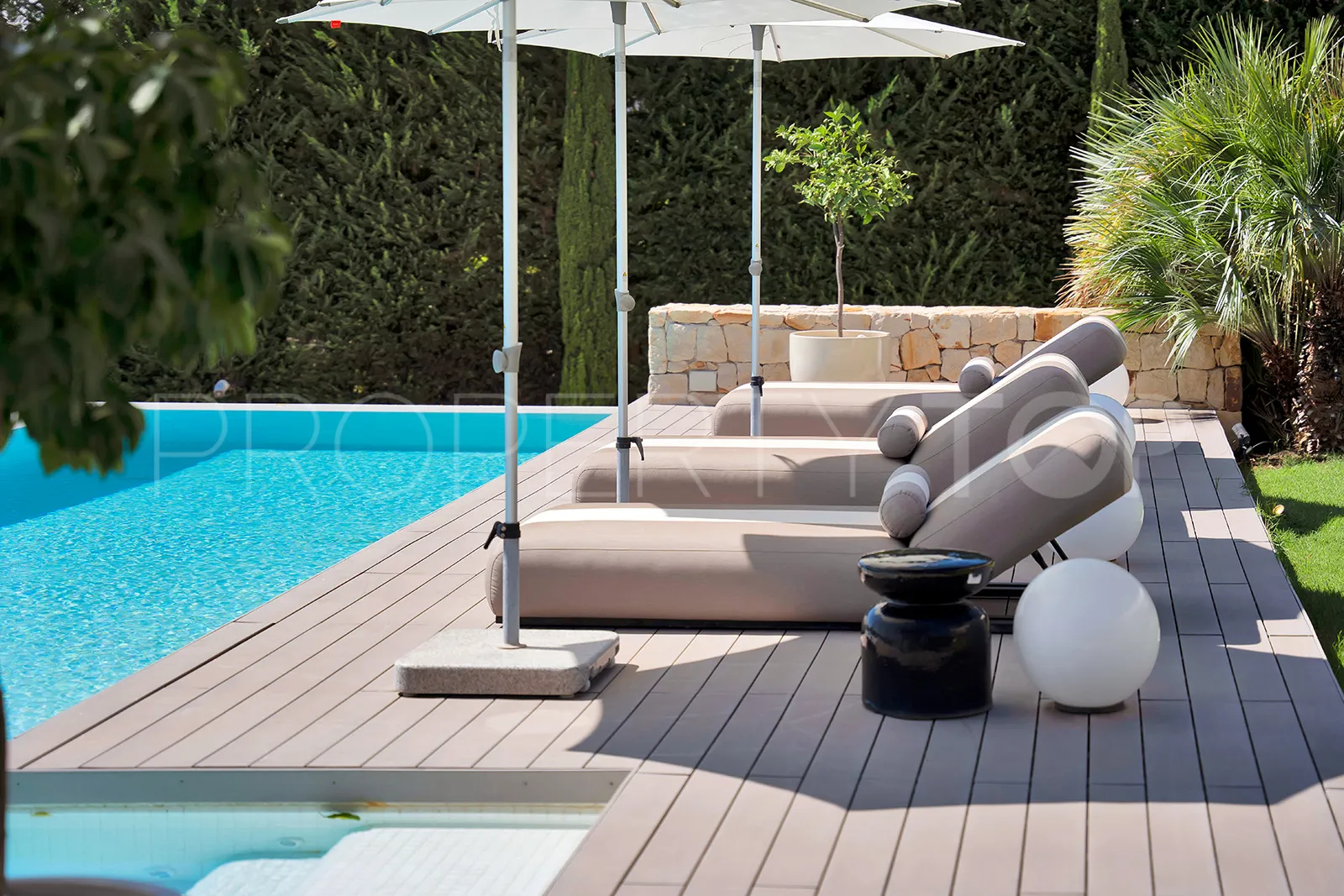 Benahavis villa for sale