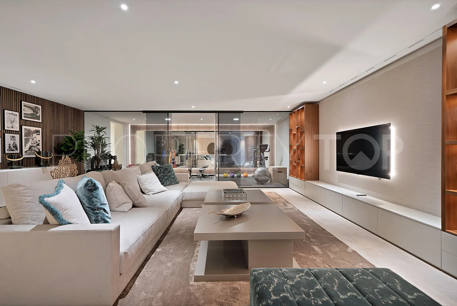 Benahavis villa for sale