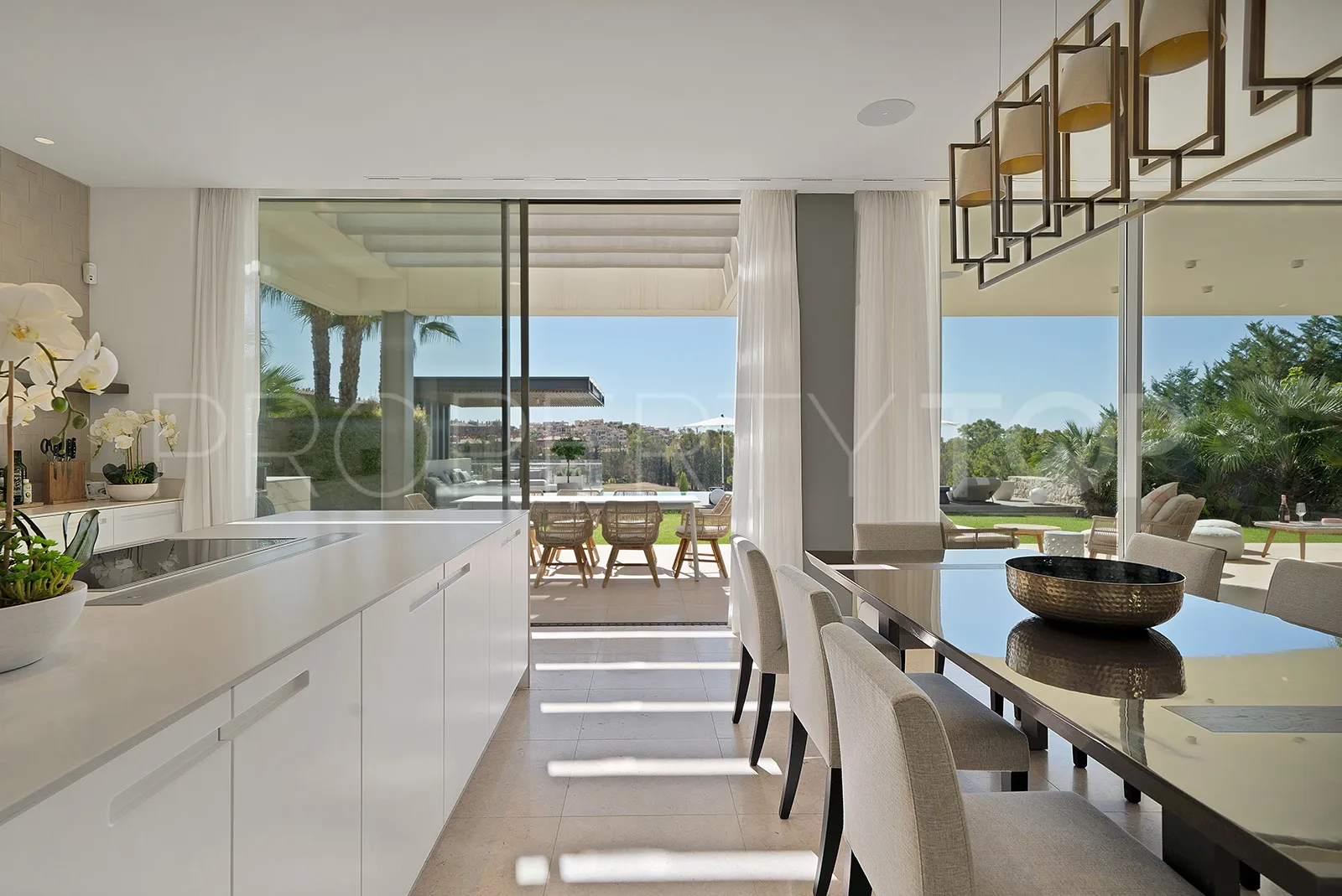 Benahavis villa for sale