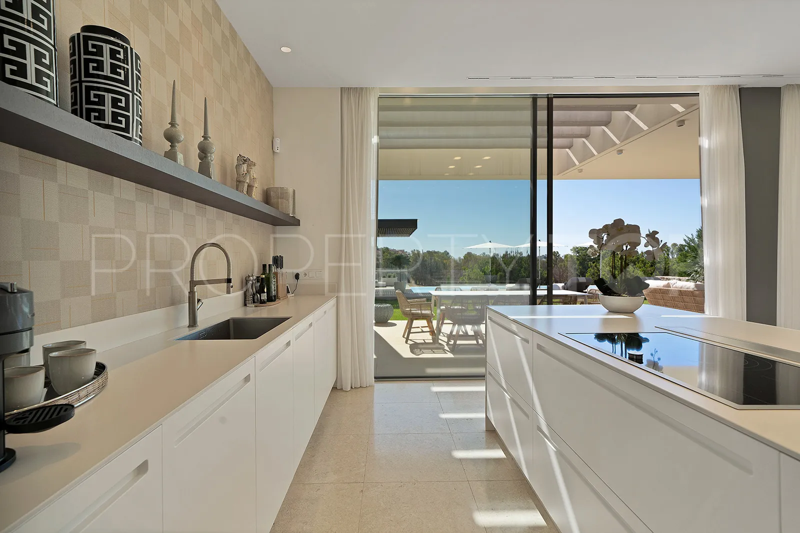 Benahavis villa for sale