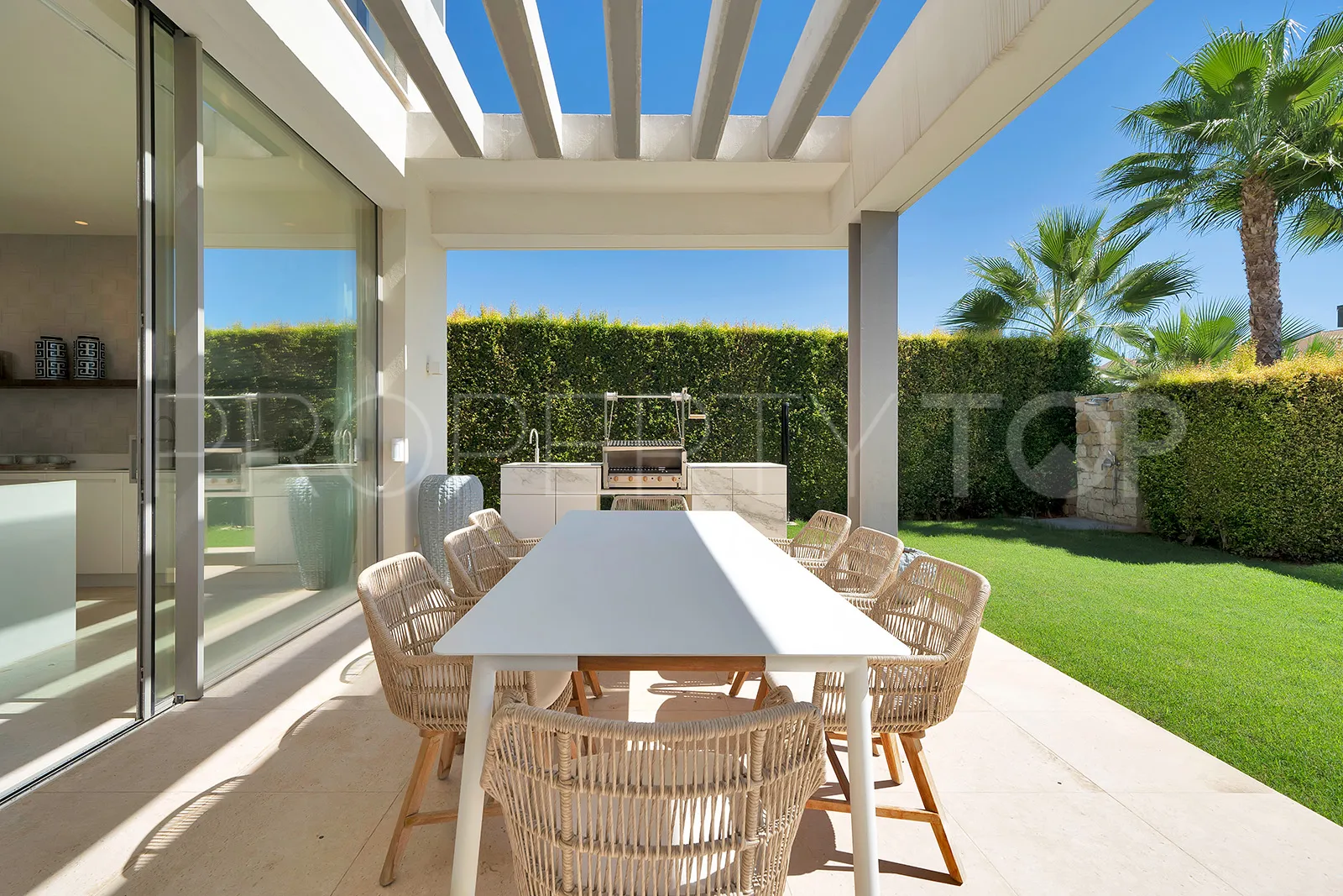 Benahavis villa for sale