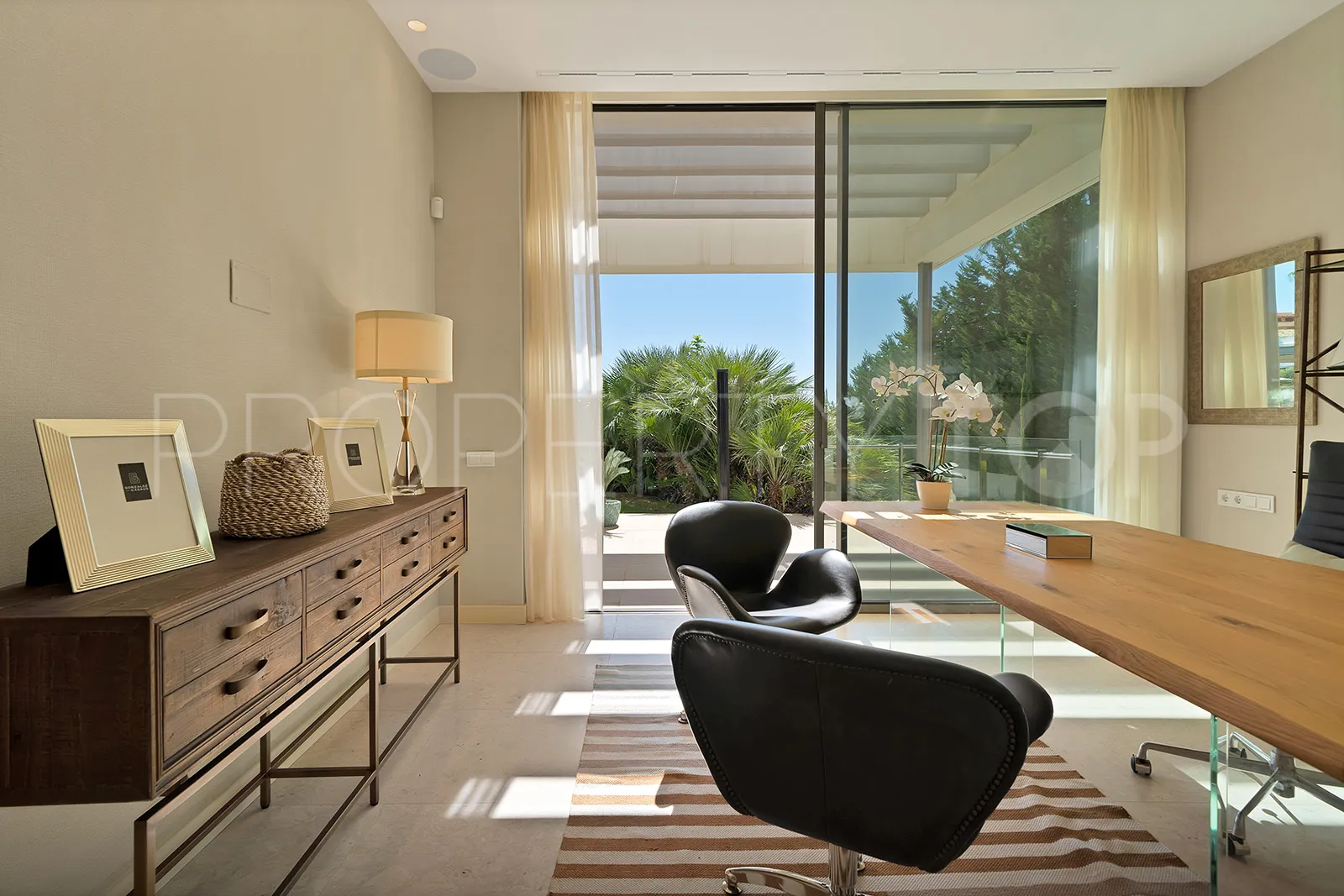 Benahavis villa for sale