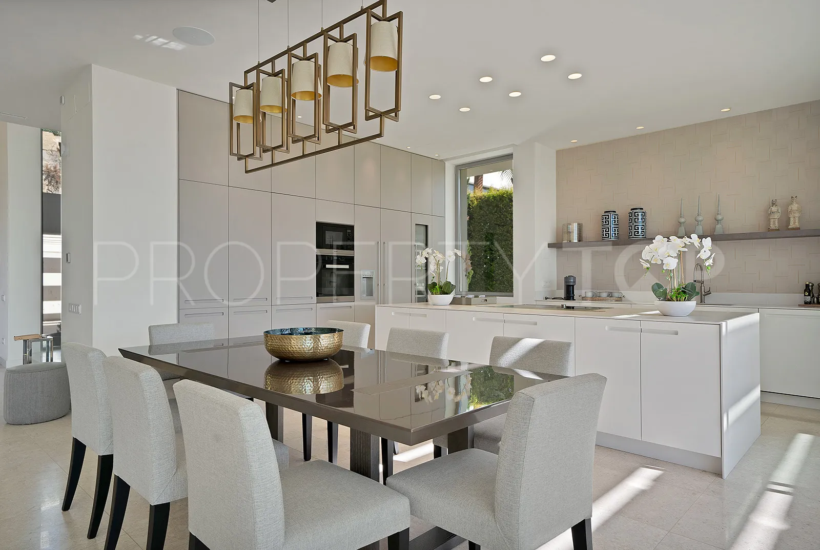 Benahavis villa for sale