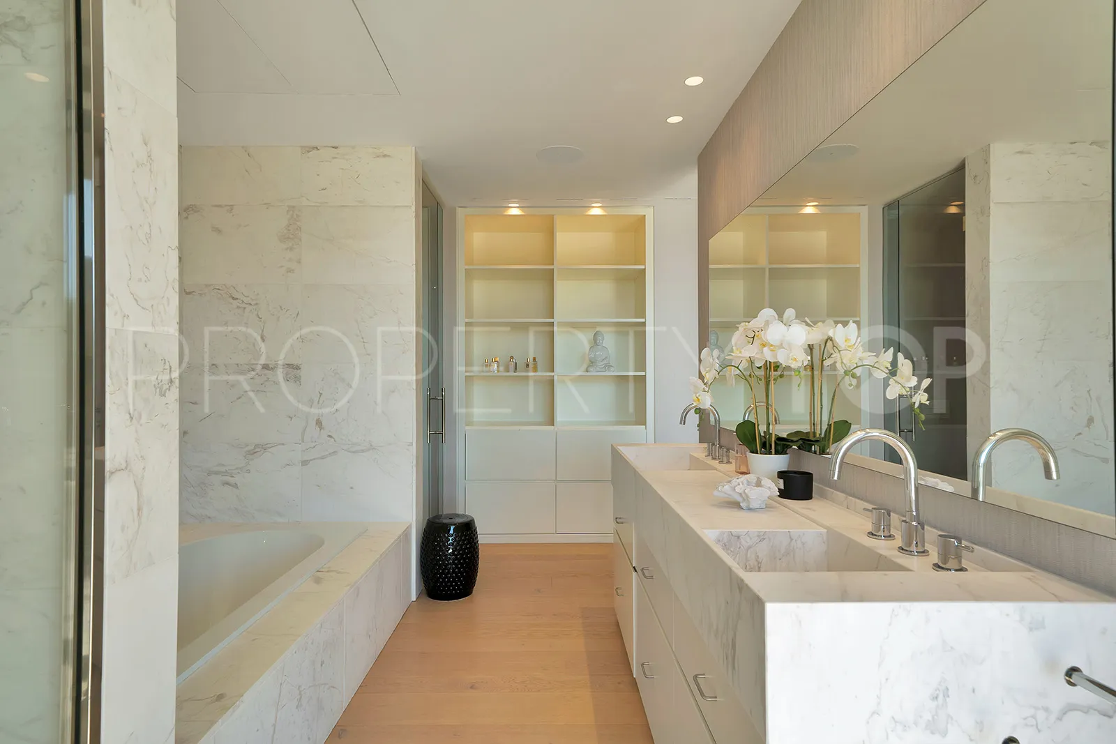 Benahavis villa for sale