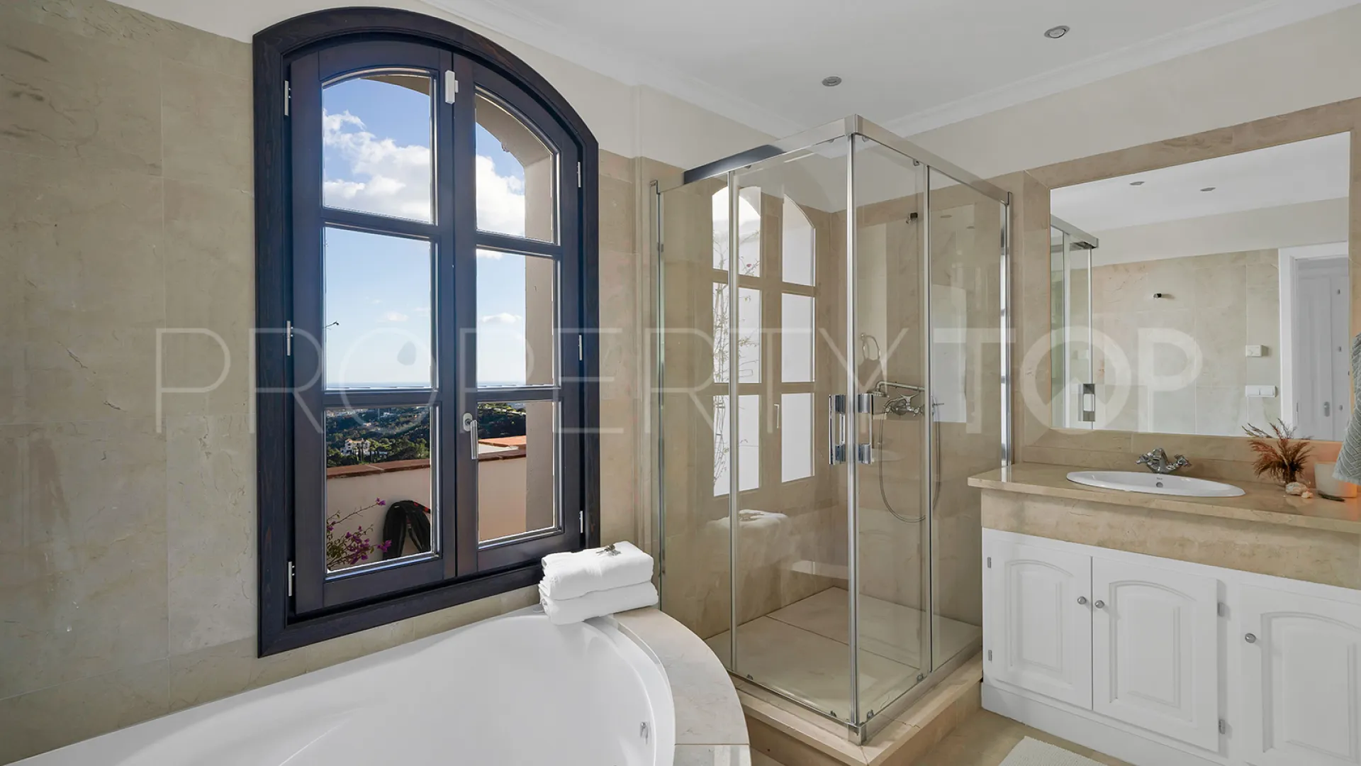 For sale Benahavis villa
