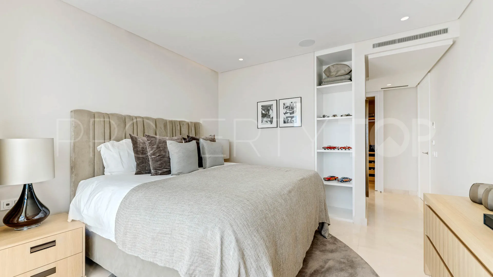 Atico duplex en venta en Benahavis