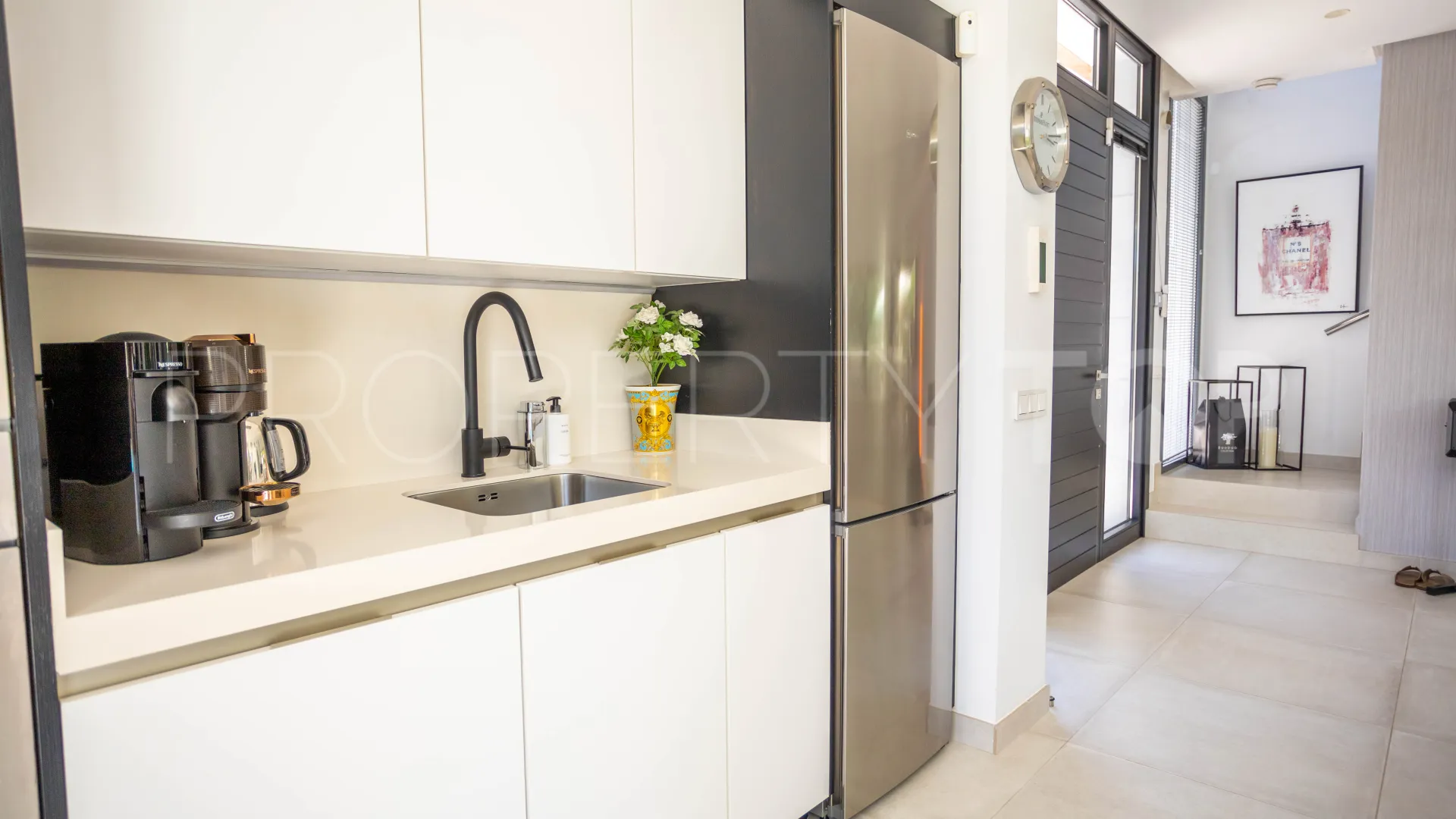 For sale villa in Estepona