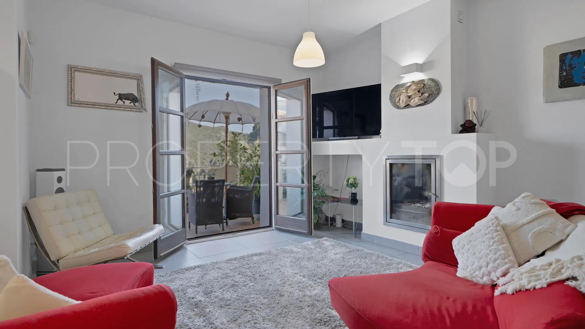 Benahavis 4 bedrooms town house for sale