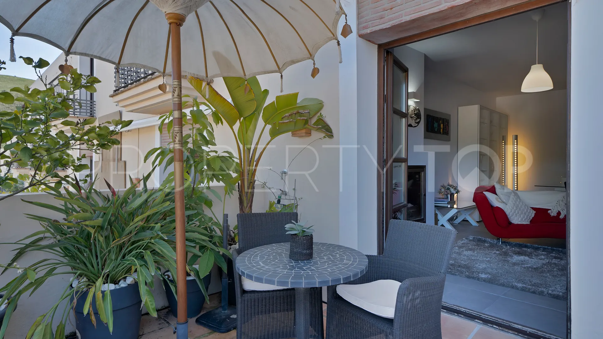 Benahavis 4 bedrooms town house for sale