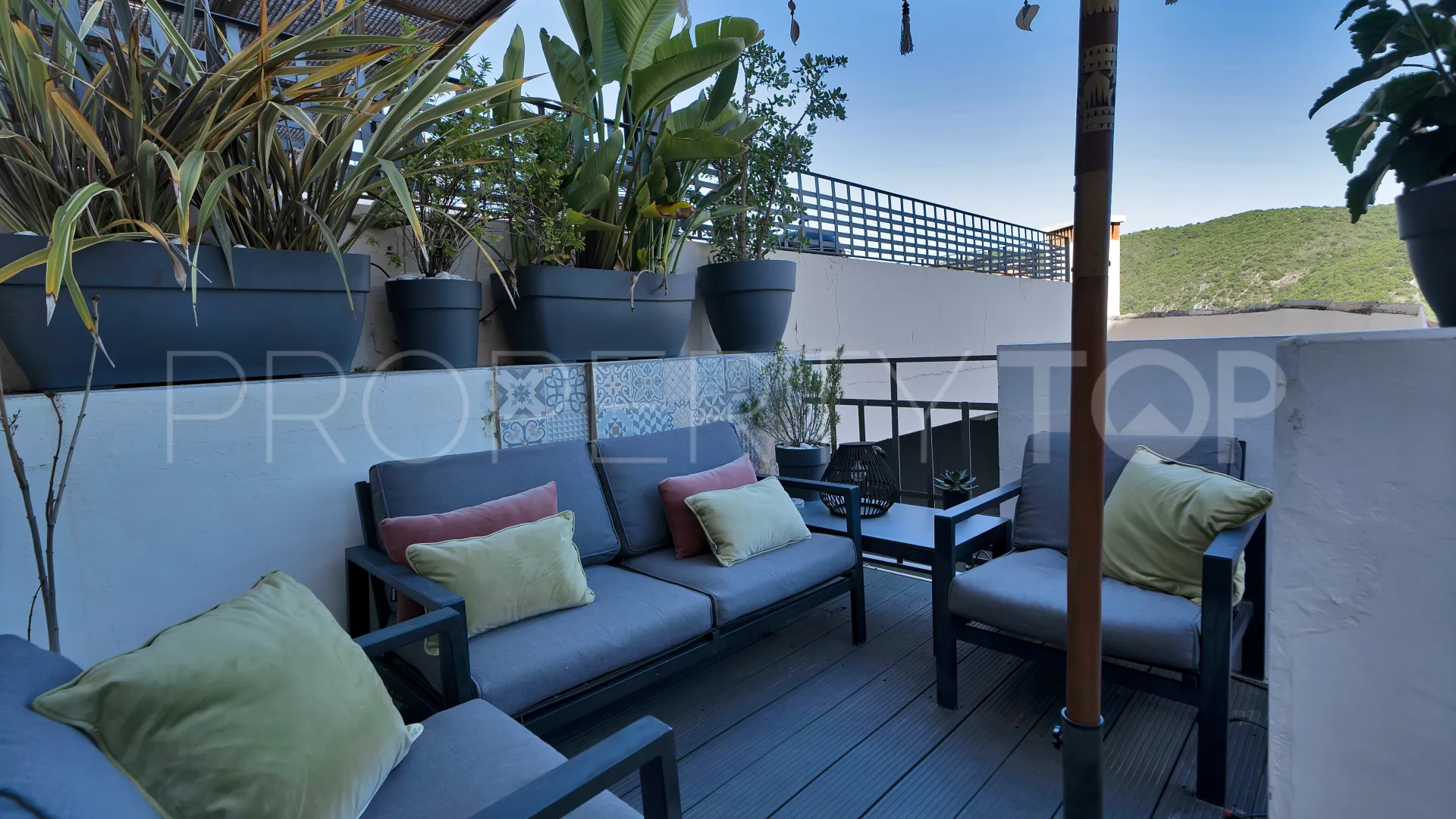 Benahavis 4 bedrooms town house for sale