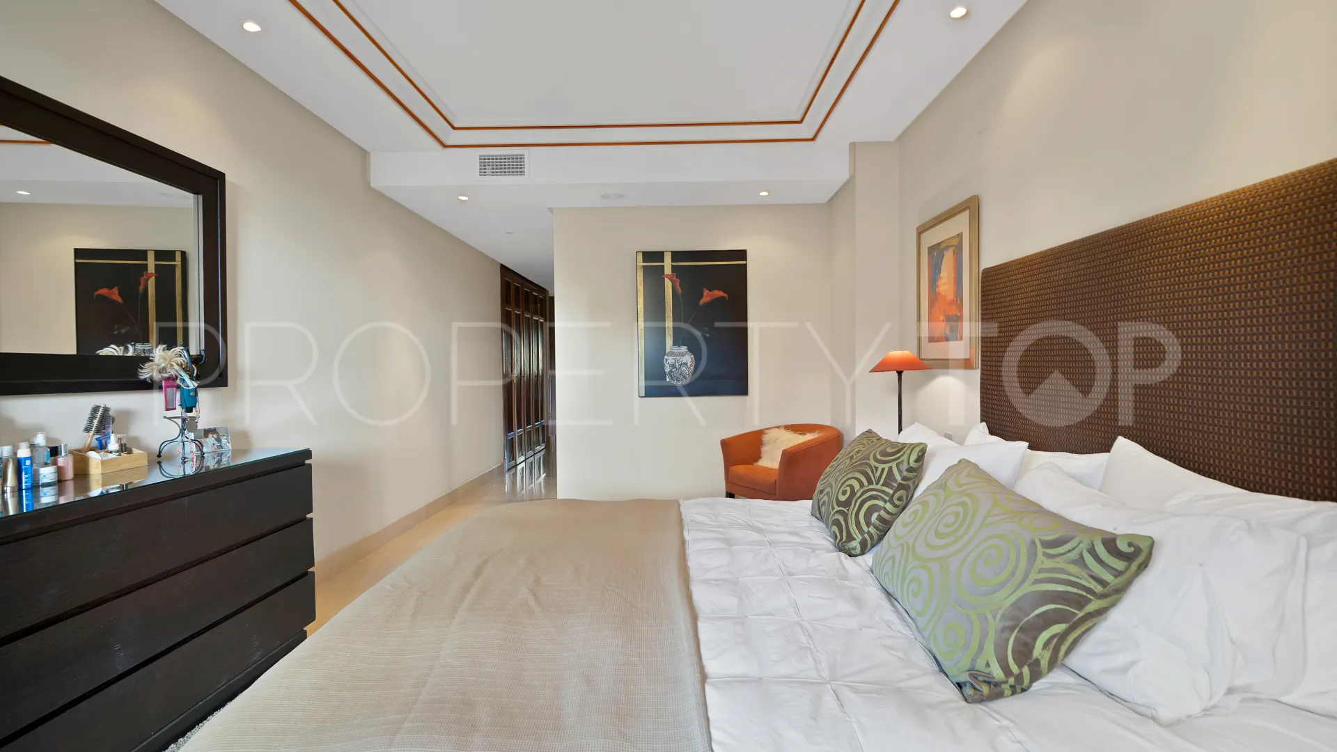 Apartment for sale in New Golden Mile