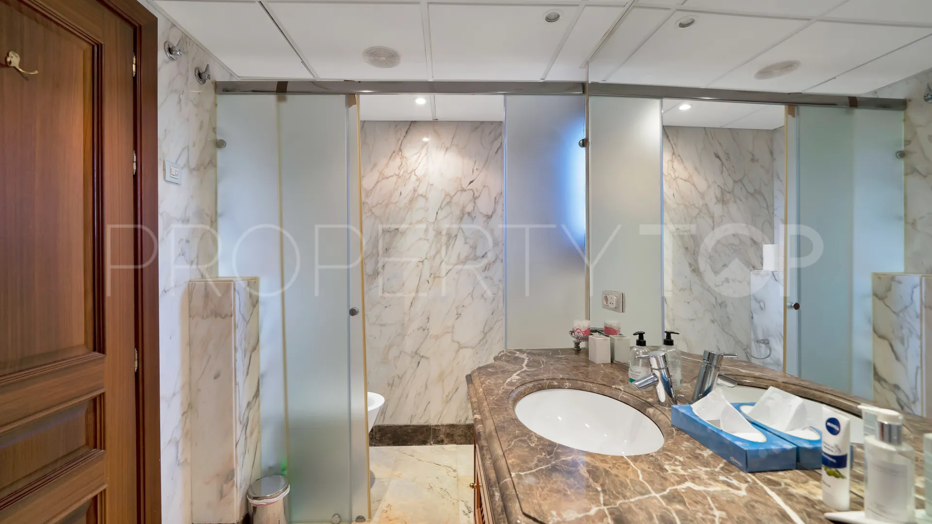 Apartment for sale in New Golden Mile