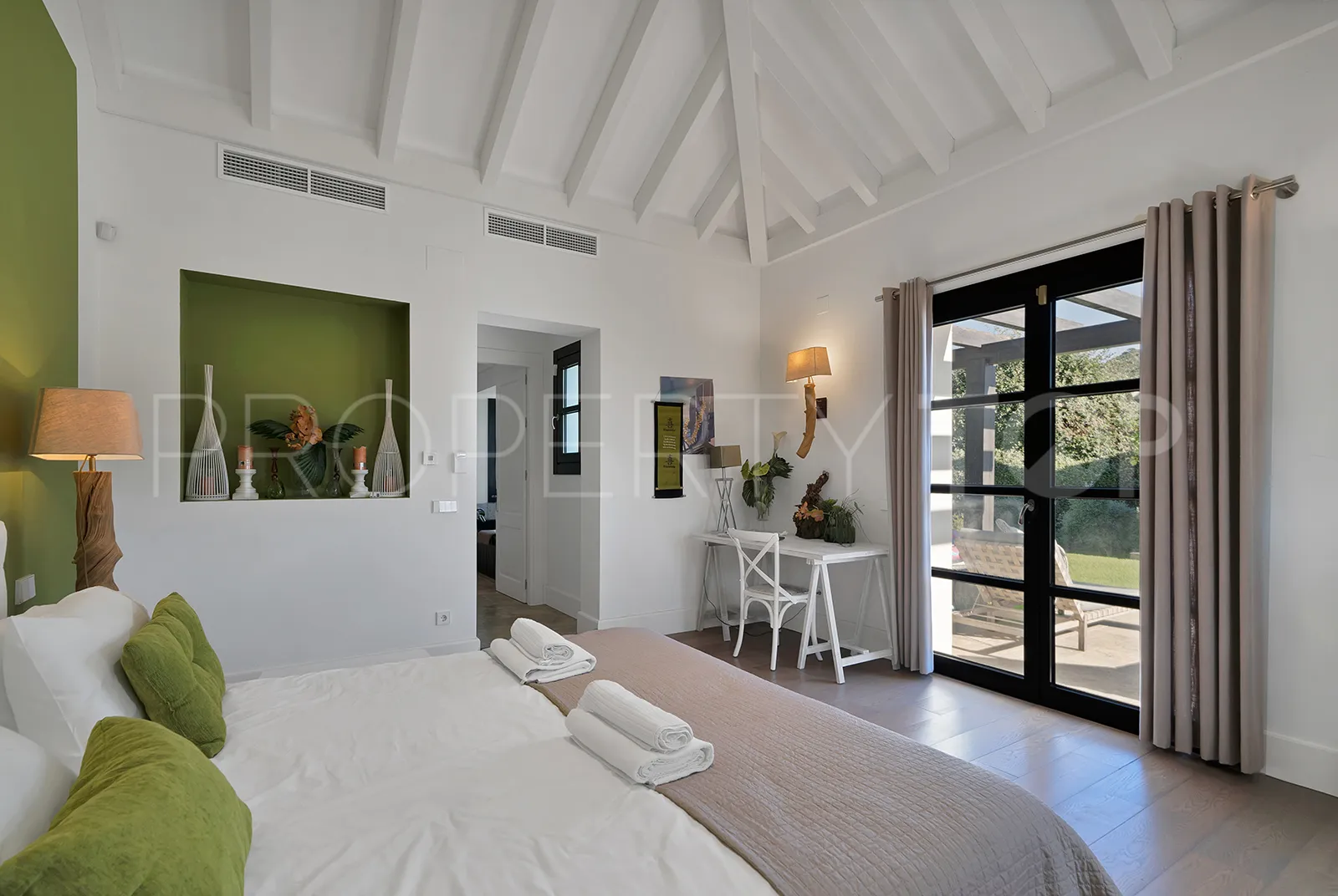 Benahavis villa for sale