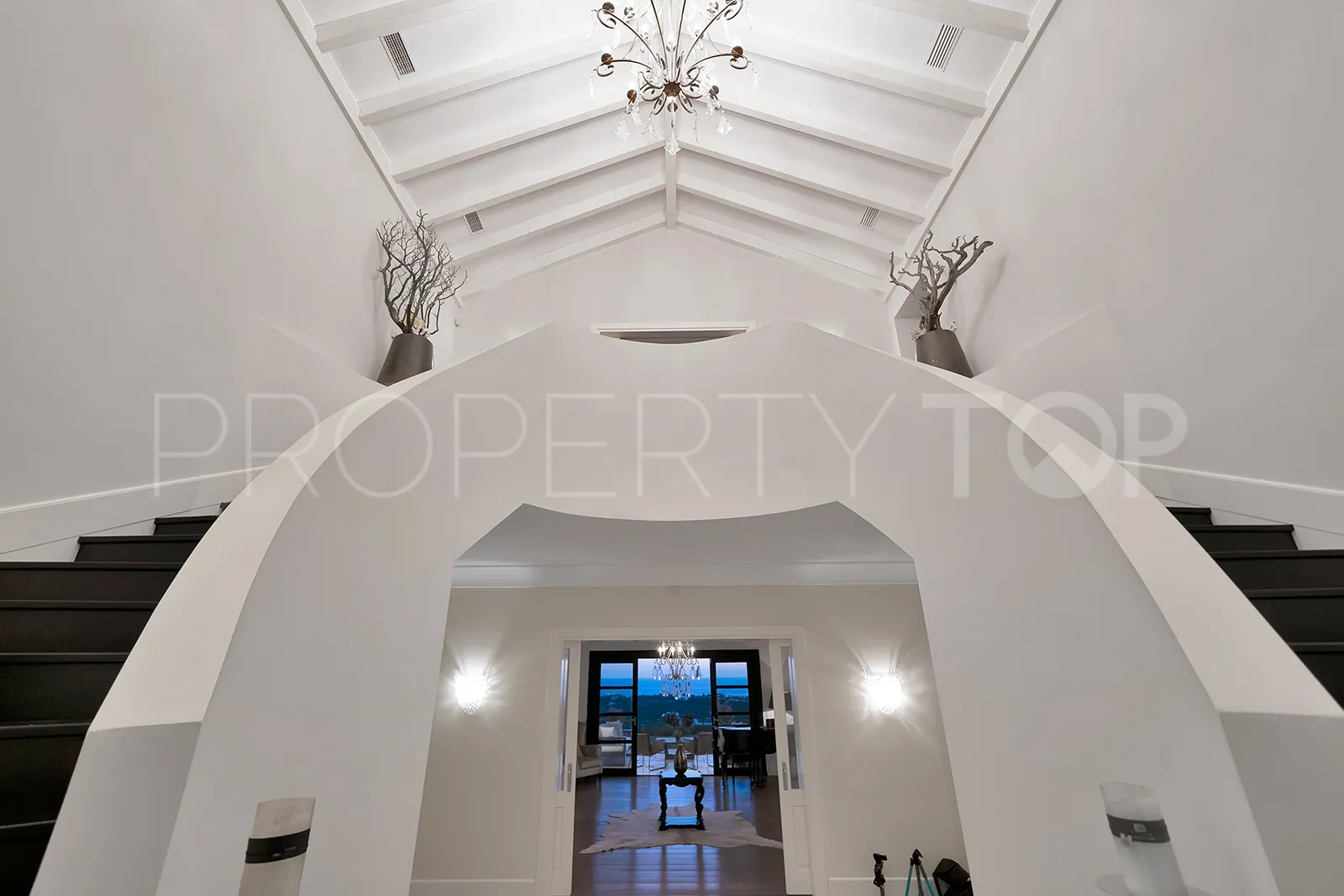 Benahavis villa for sale