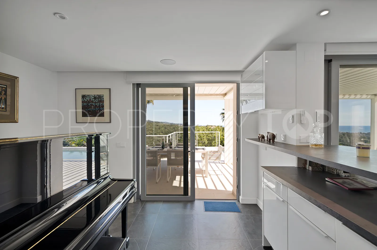 Las Lomas de Nueva Andalucia, villa en venta de 4 dormitorios