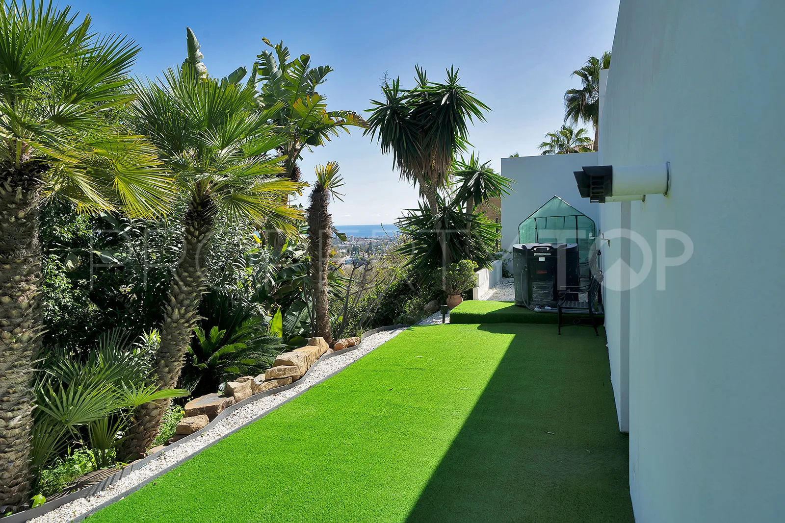 Las Lomas de Nueva Andalucia, villa en venta de 4 dormitorios