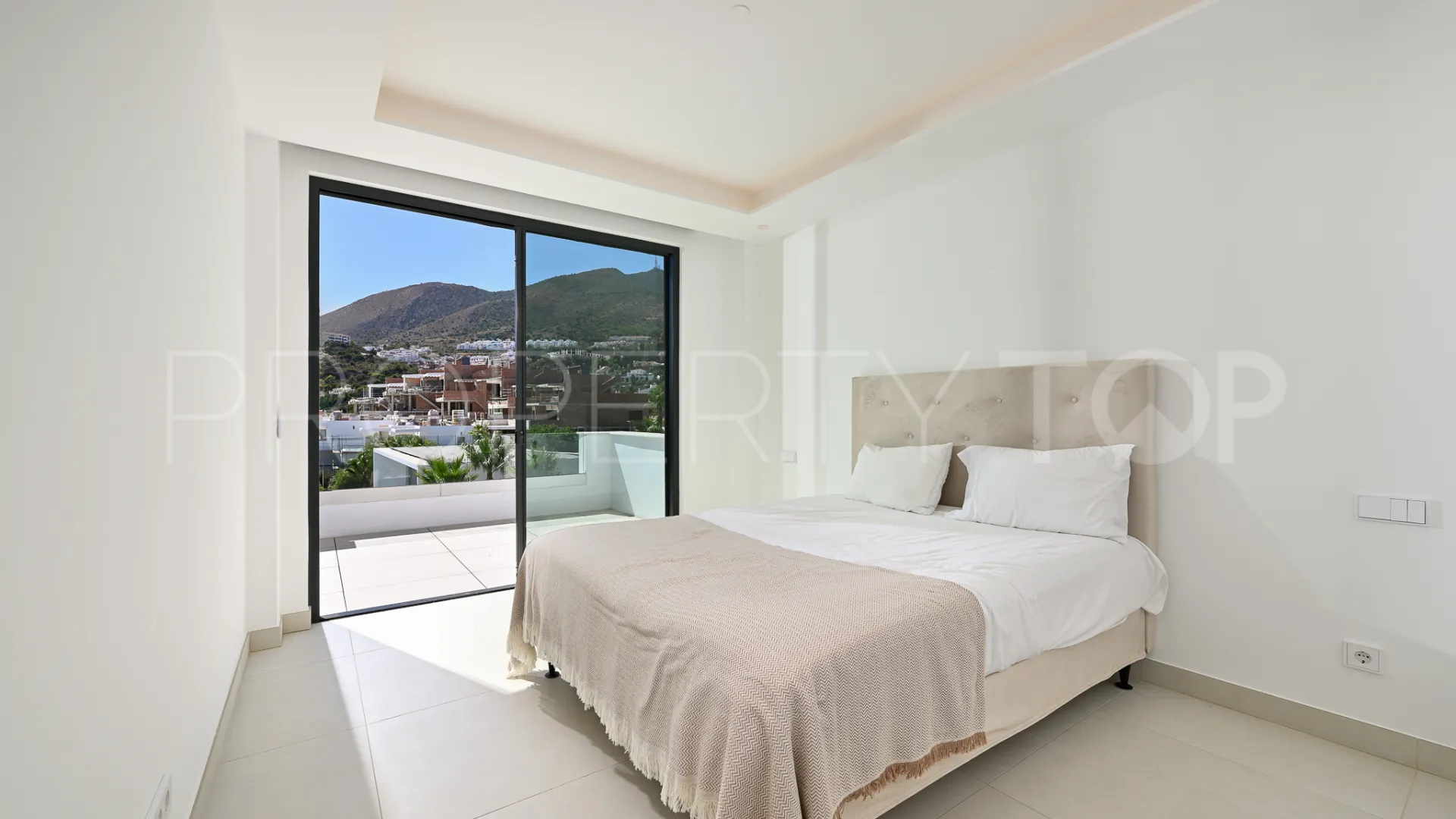 Villa a la venta en Benalmadena