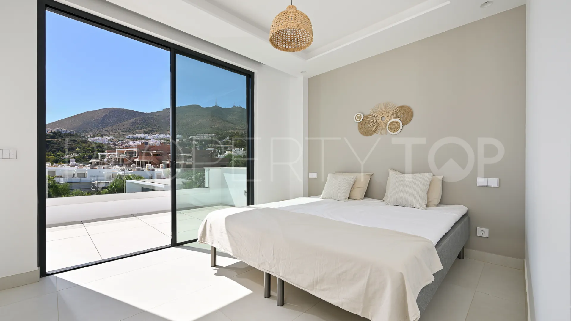 Villa a la venta en Benalmadena