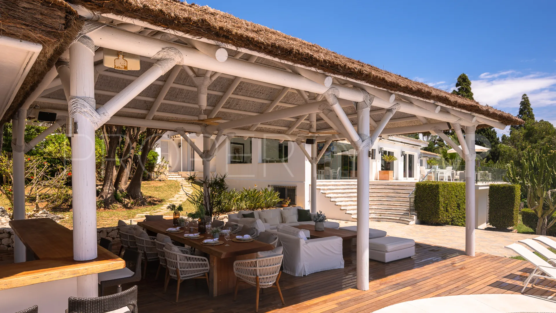 Buy Hacienda las Chapas 7 bedrooms villa