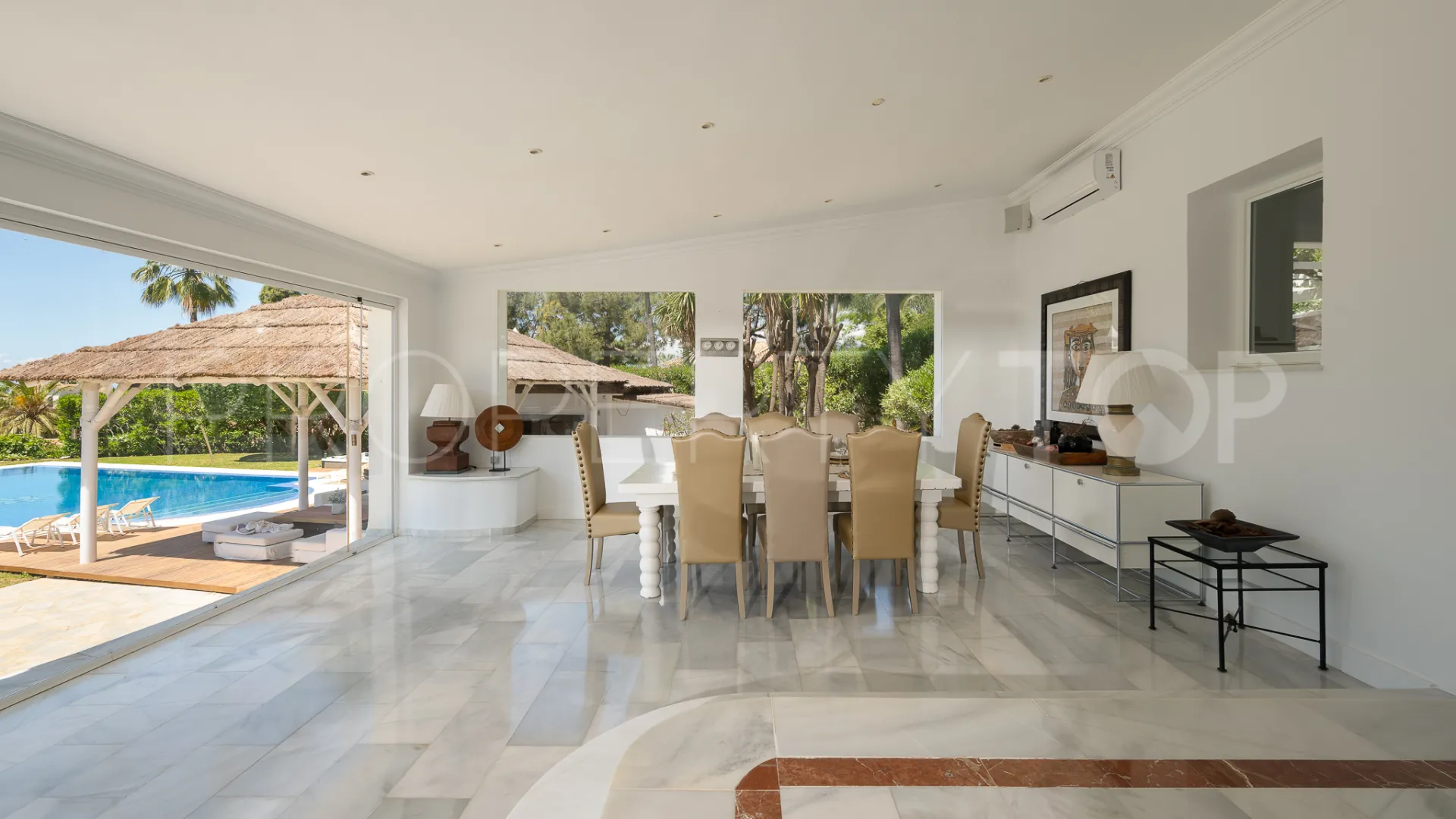 Buy Hacienda las Chapas 7 bedrooms villa