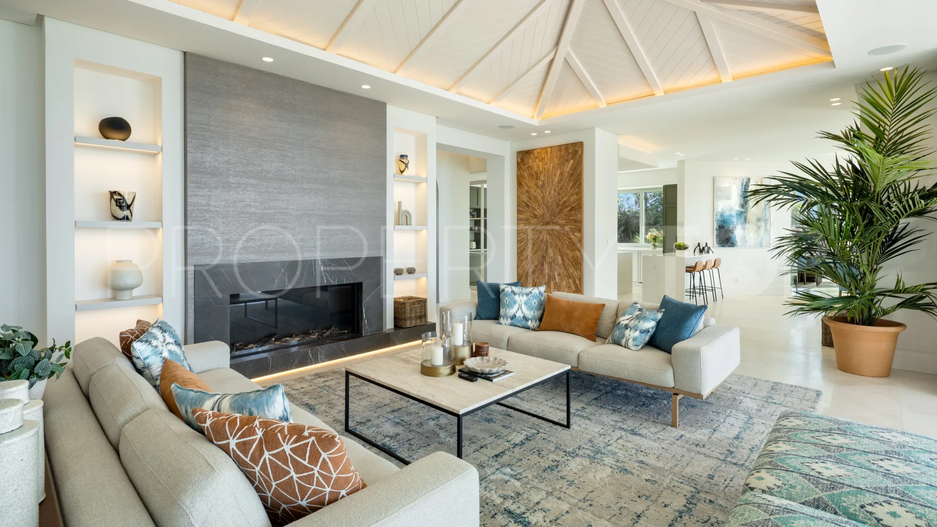 La Quinta villa for sale