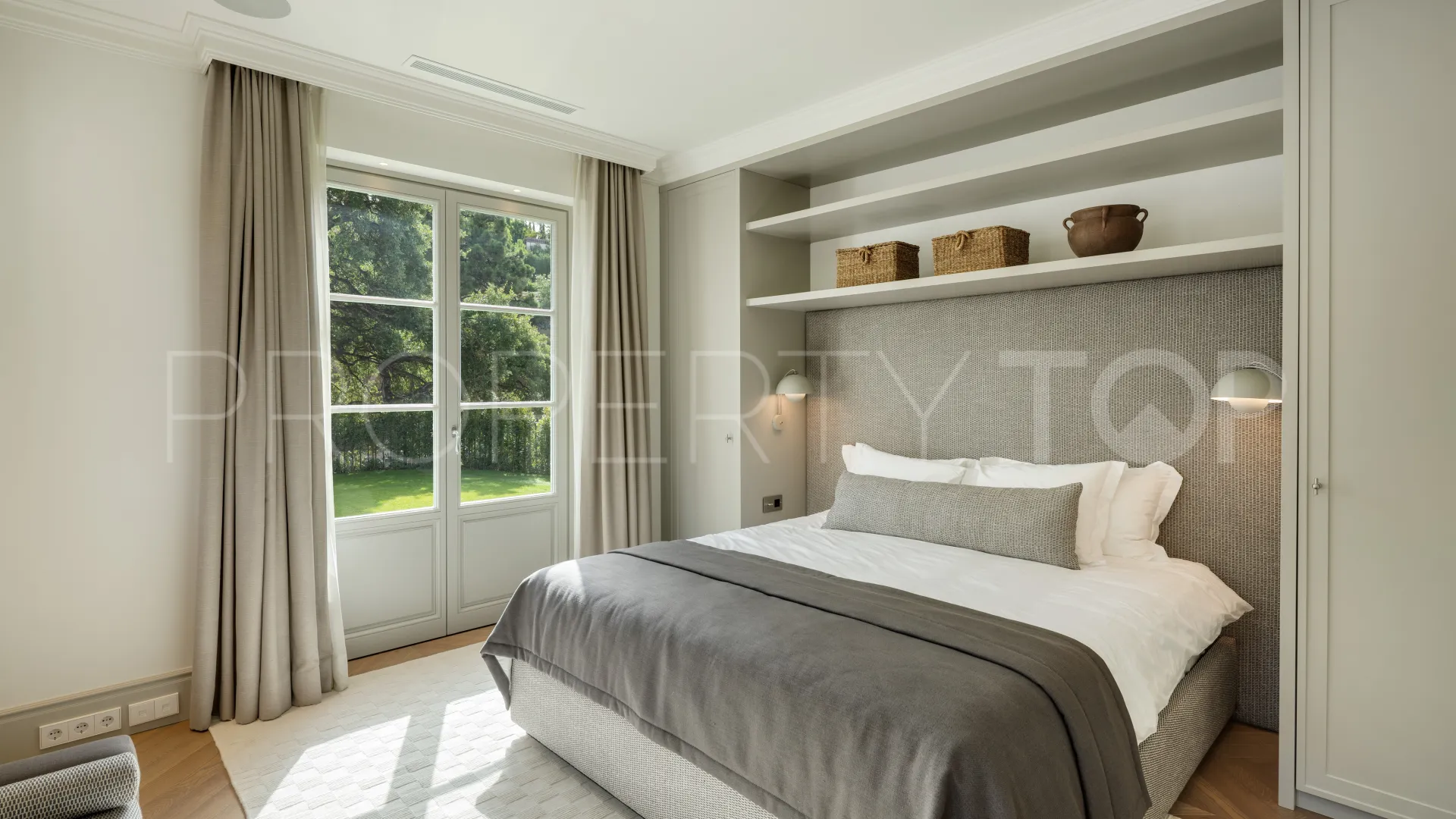 For sale villa with 5 bedrooms in La Zagaleta