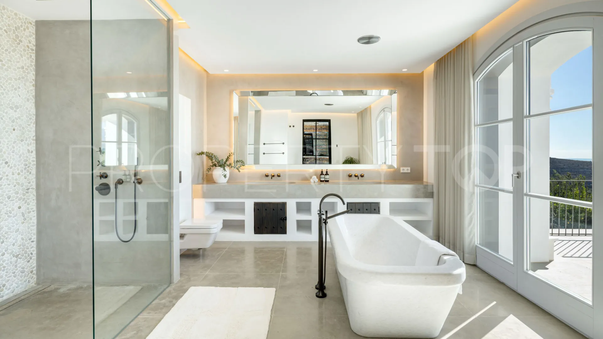 Se vende villa de 7 dormitorios en Marbella Club Golf Resort