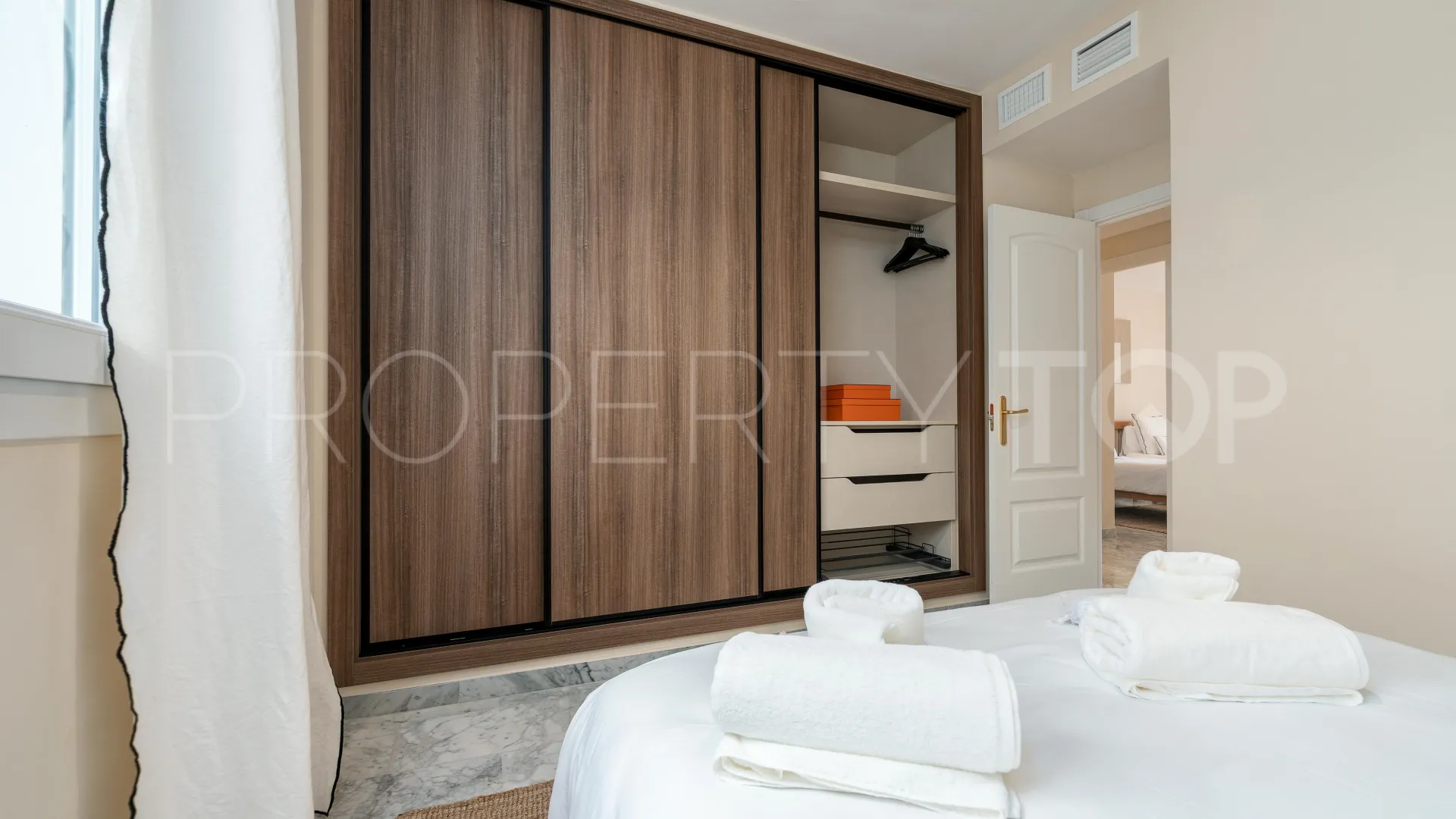 Se vende apartamento en Marbella - Puerto Banus de 4 dormitorios