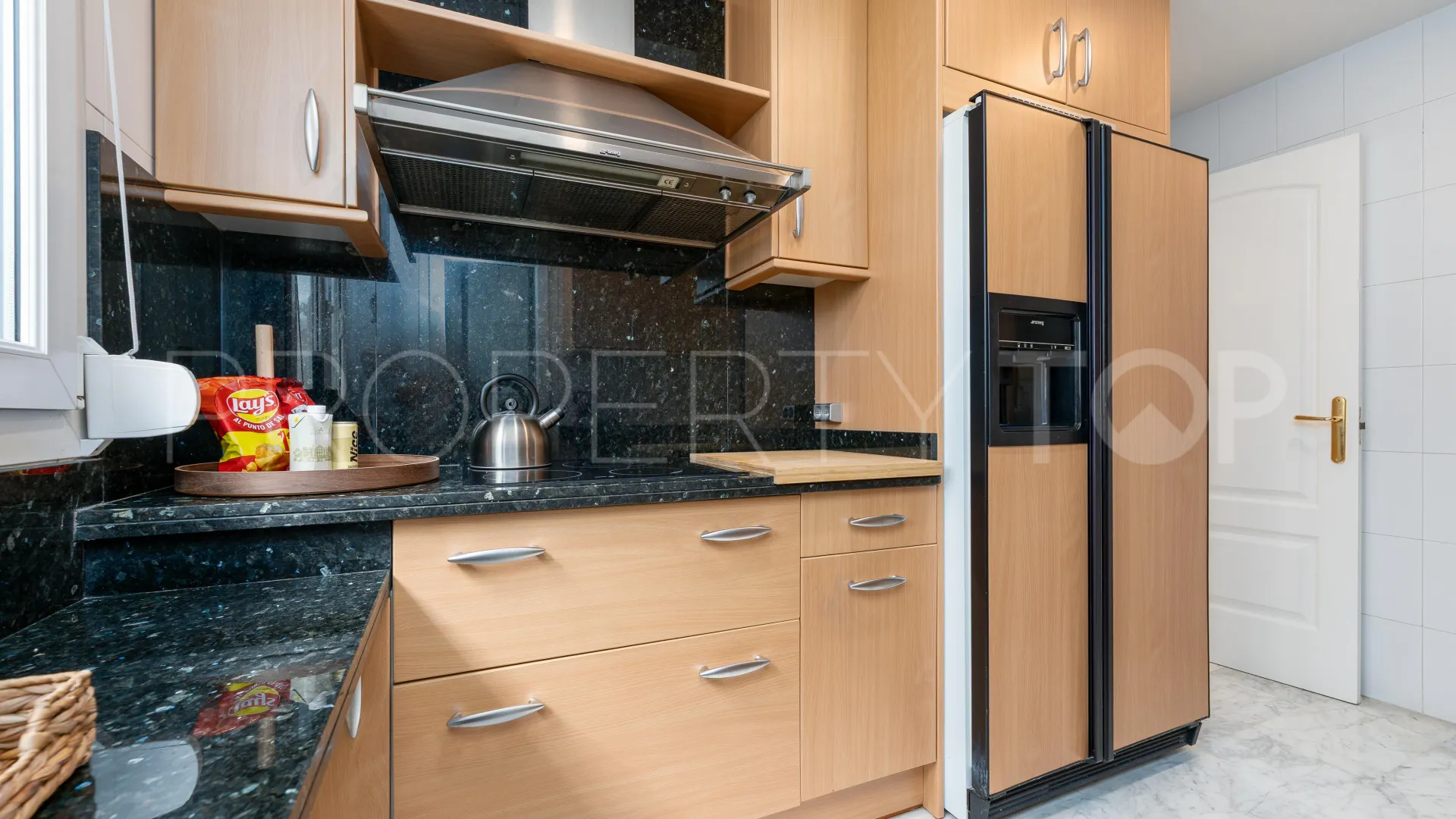Se vende apartamento en Marbella - Puerto Banus de 4 dormitorios