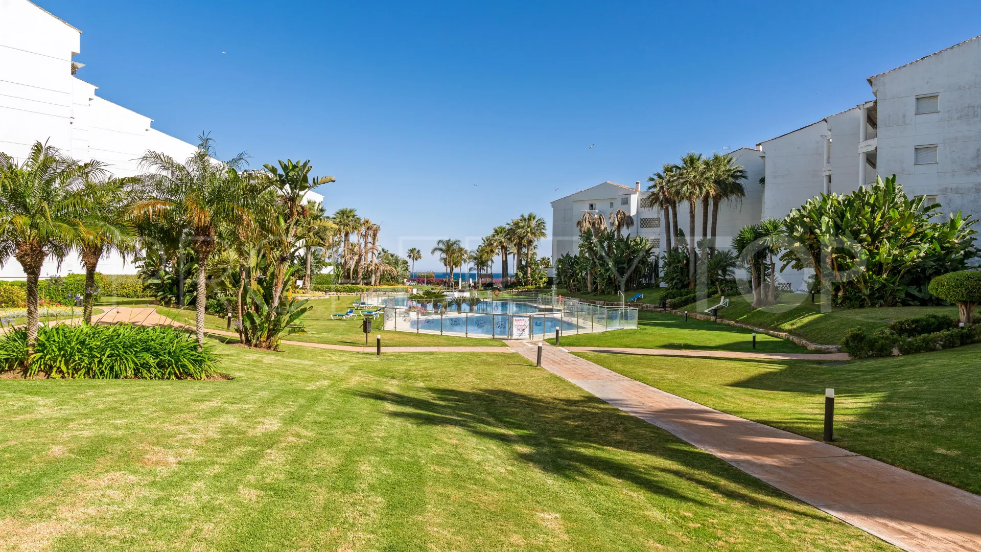 Se vende apartamento en Marbella - Puerto Banus de 4 dormitorios