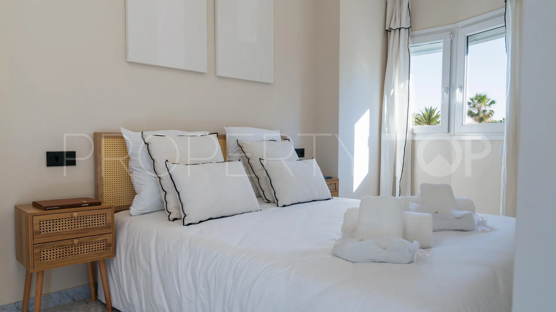 Se vende apartamento en Marbella - Puerto Banus de 4 dormitorios