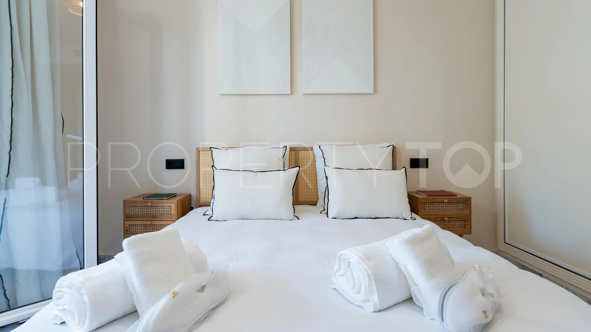 Se vende apartamento en Marbella - Puerto Banus de 4 dormitorios