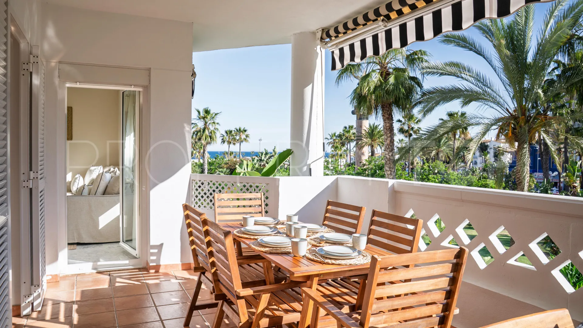 Se vende apartamento en Marbella - Puerto Banus de 4 dormitorios