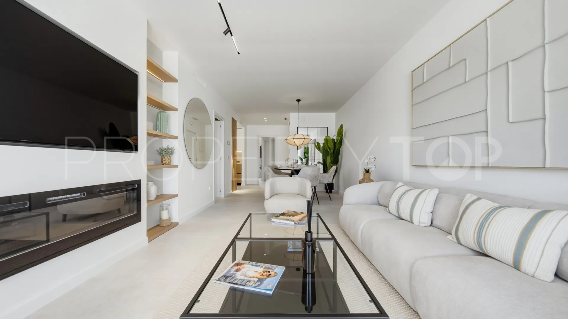 For sale penthouse in Los Dragos with 2 bedrooms