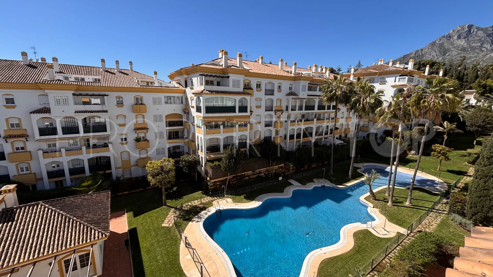 Marbella Golden Mile 4 bedrooms duplex for sale