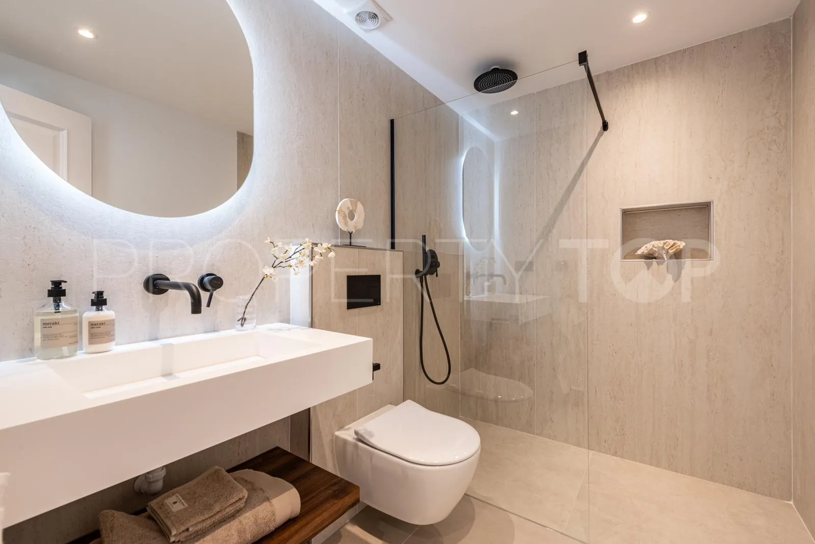 Apartamento a la venta de 3 dormitorios en La Quinta