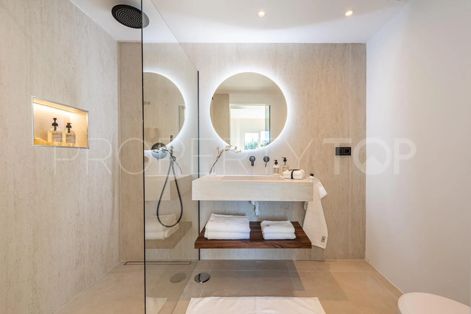 Apartamento a la venta de 3 dormitorios en La Quinta