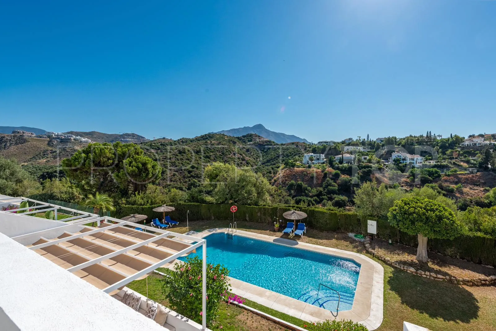 Apartamento a la venta de 3 dormitorios en La Quinta