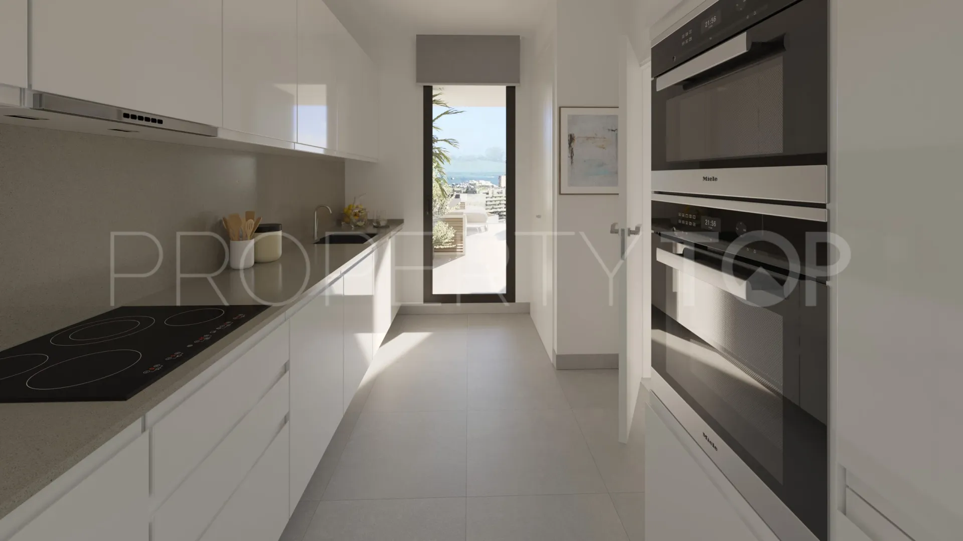 For sale 2 bedrooms apartment in Estepona