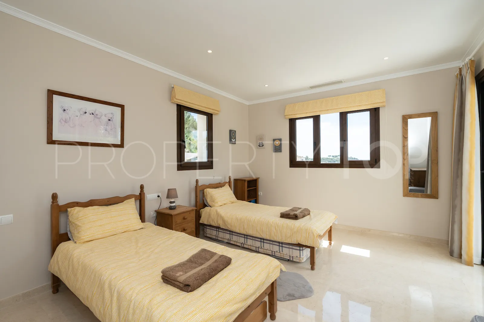Se vende villa de 6 dormitorios en Benahavis
