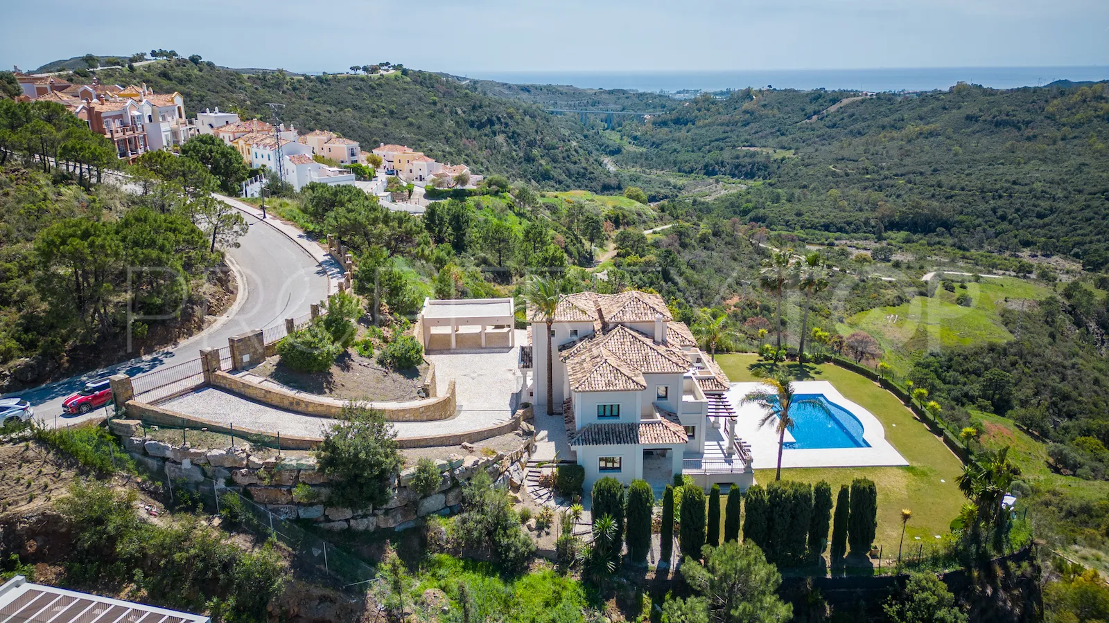 Se vende villa de 6 dormitorios en Benahavis