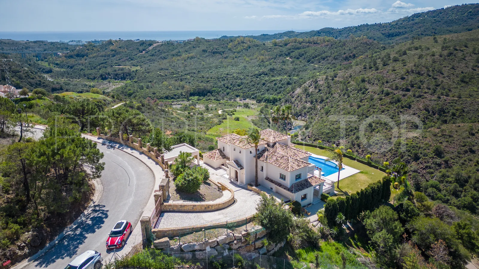 Se vende villa de 6 dormitorios en Benahavis