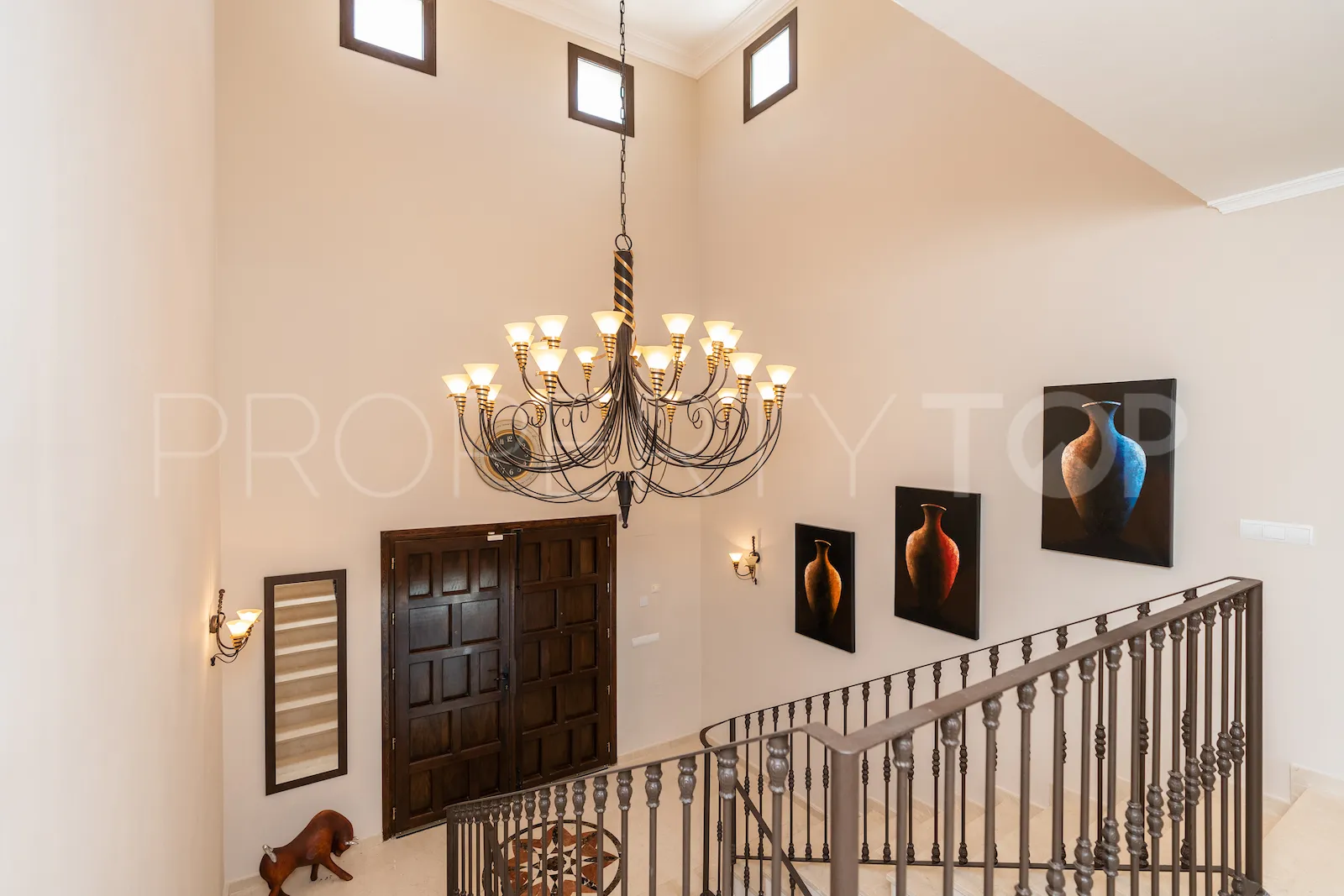 Se vende villa de 6 dormitorios en Benahavis