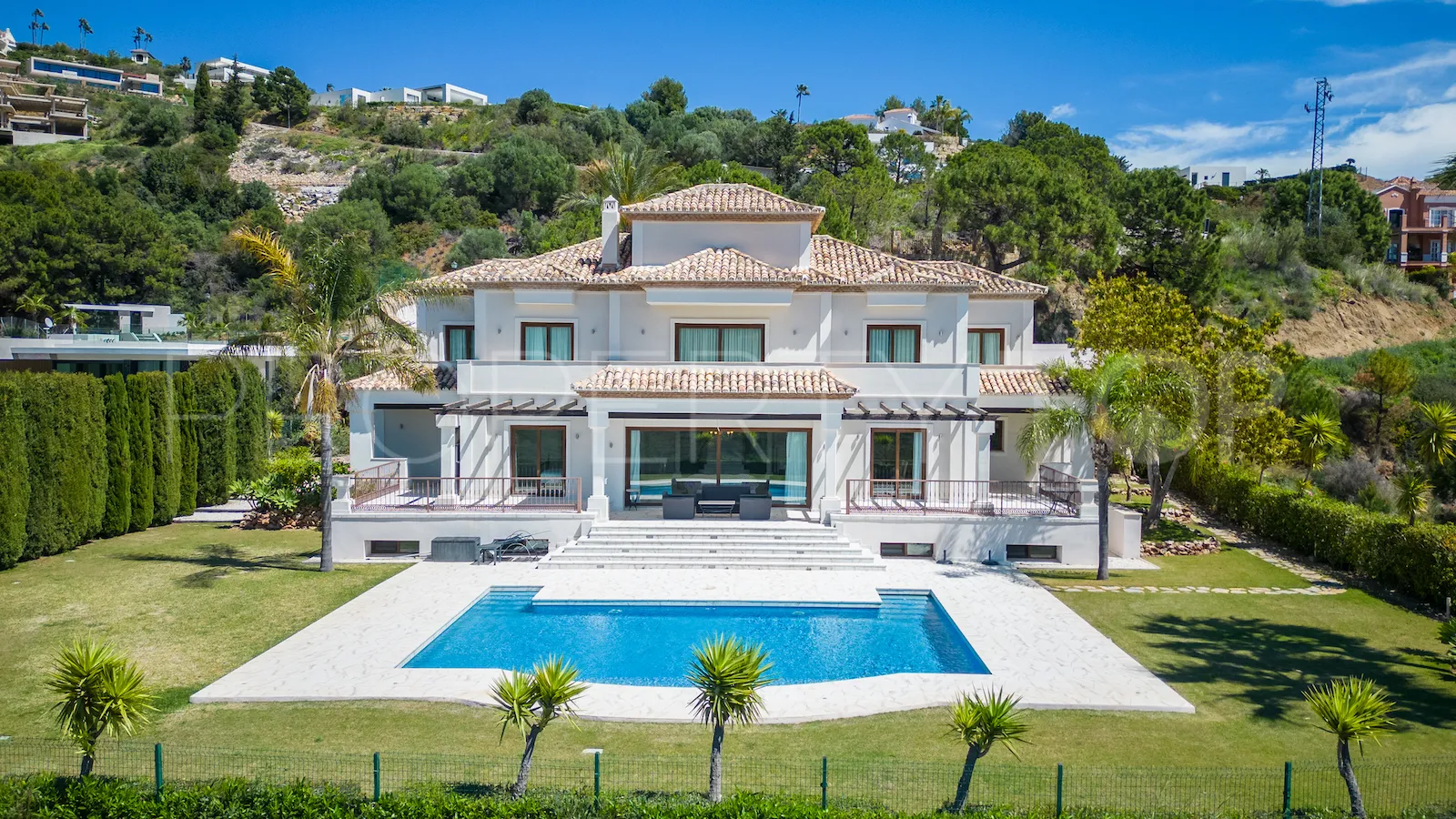 Se vende villa de 6 dormitorios en Benahavis