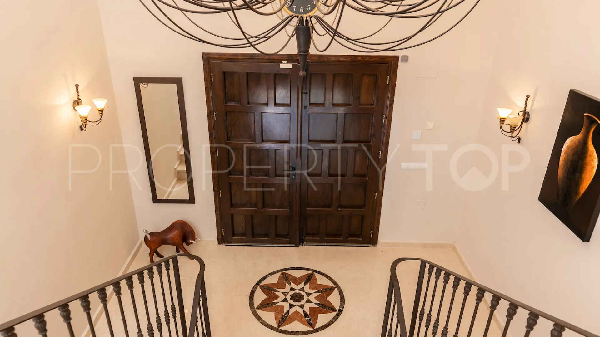 Se vende villa de 6 dormitorios en Benahavis