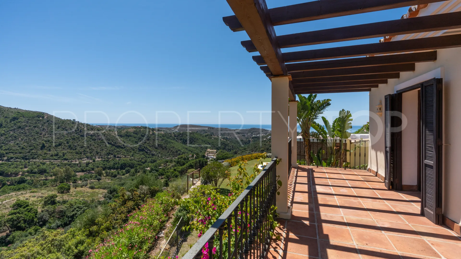 Villa en venta en Benahavis