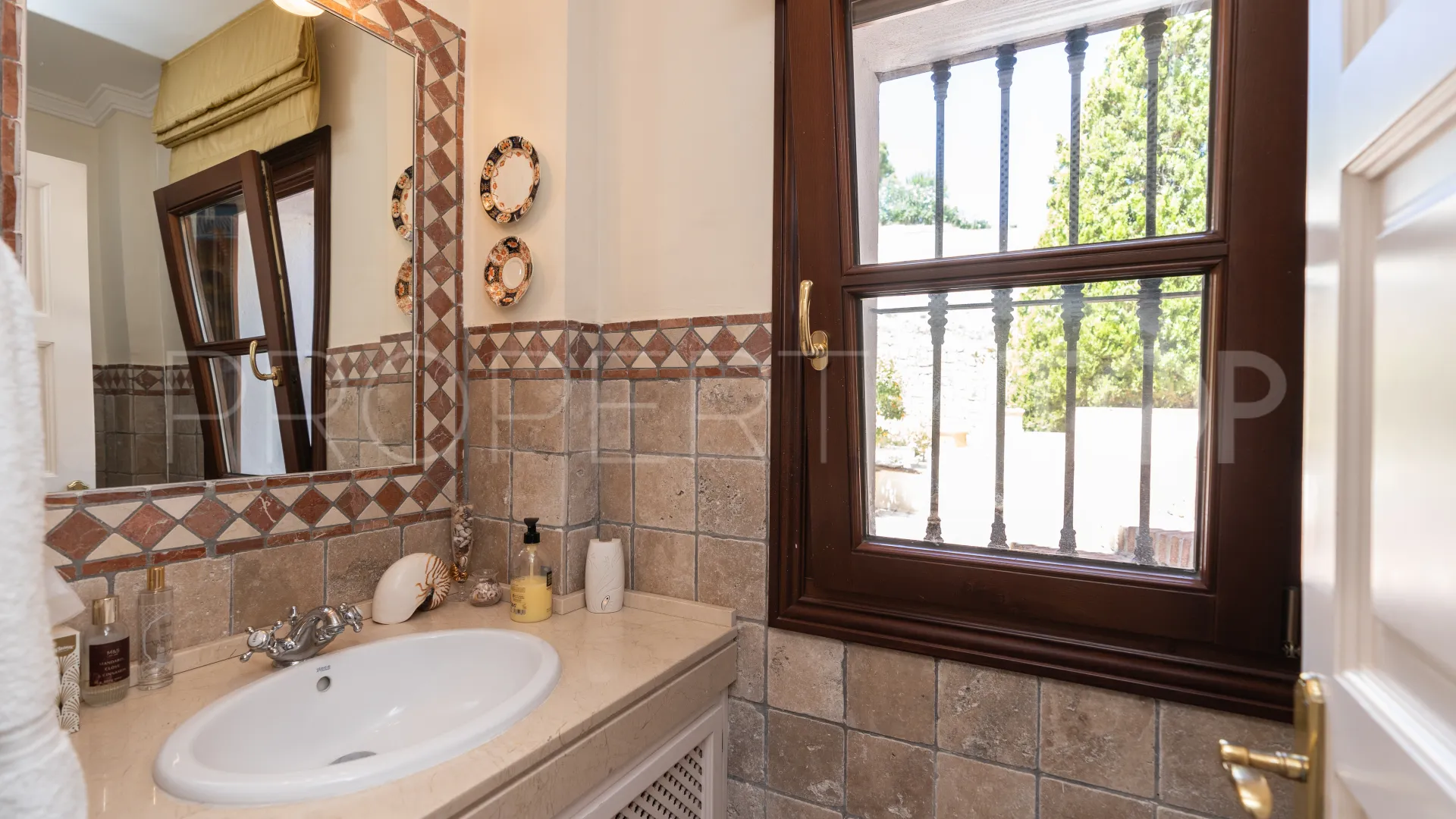 Villa en venta en Benahavis