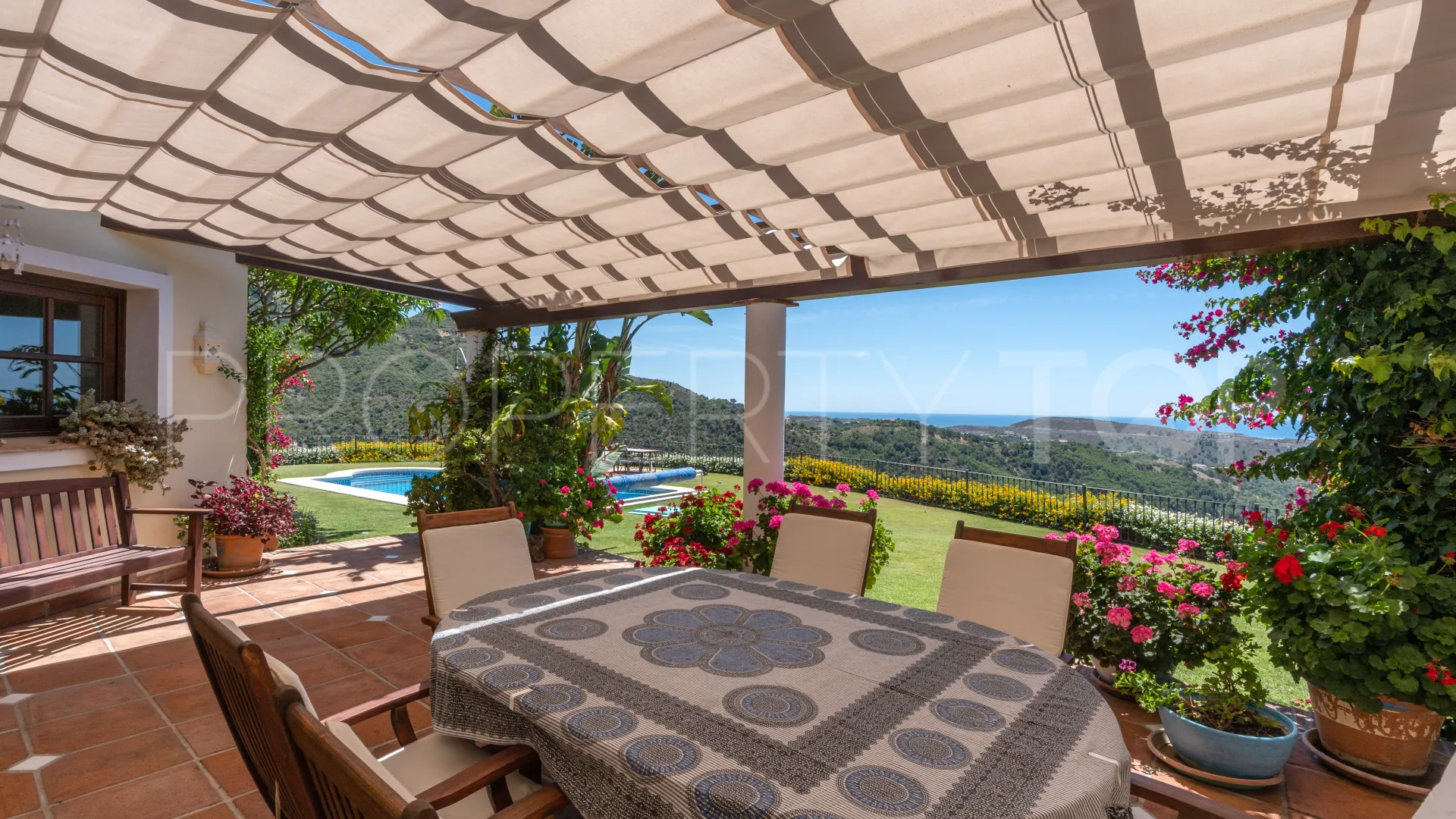 Villa en venta en Benahavis