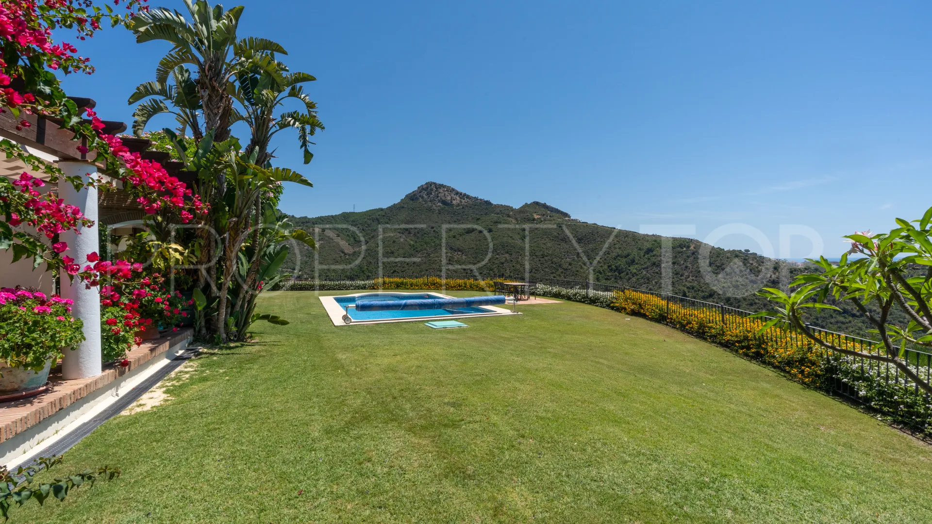 Villa en venta en Benahavis