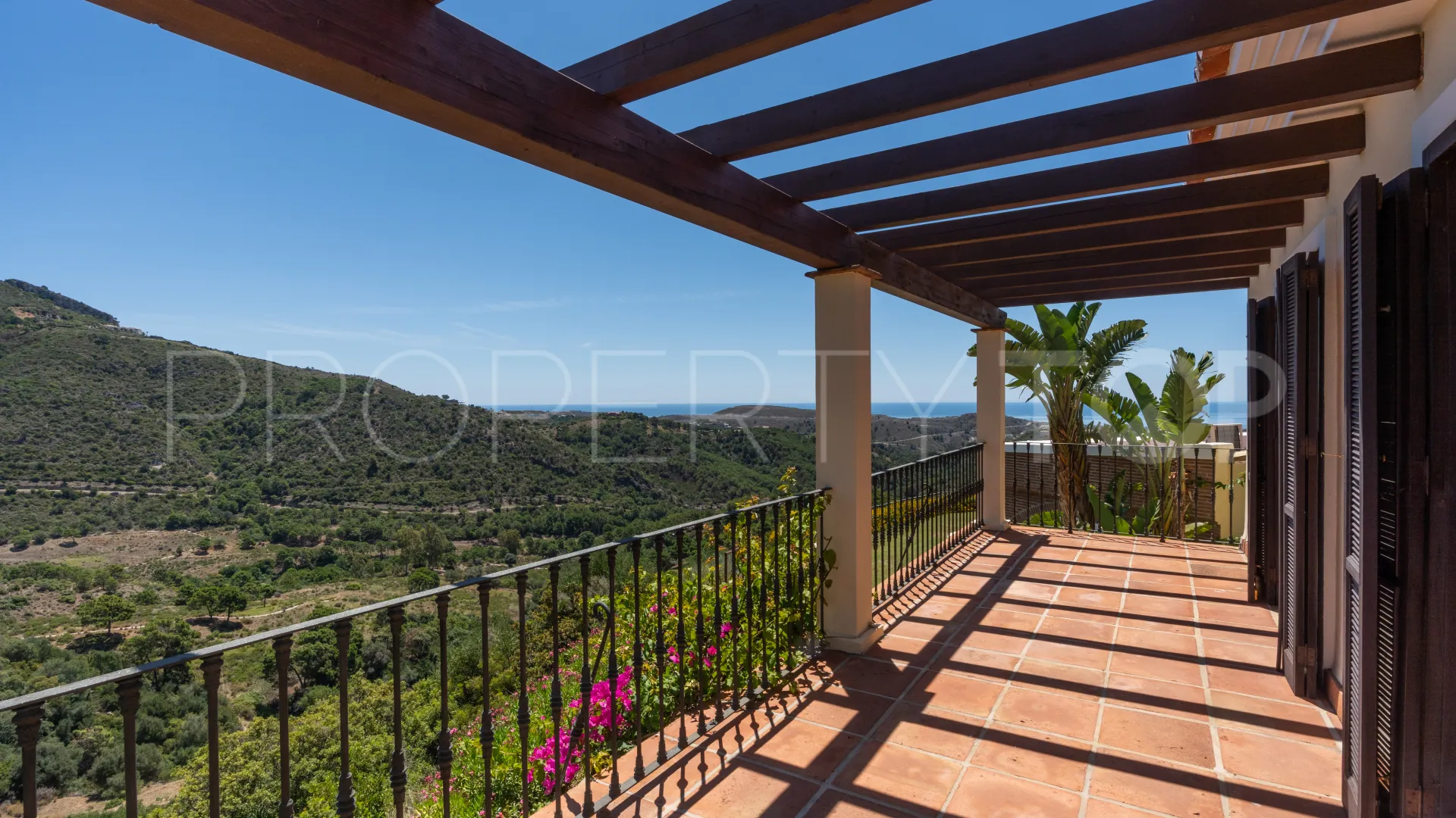 Villa en venta en Benahavis